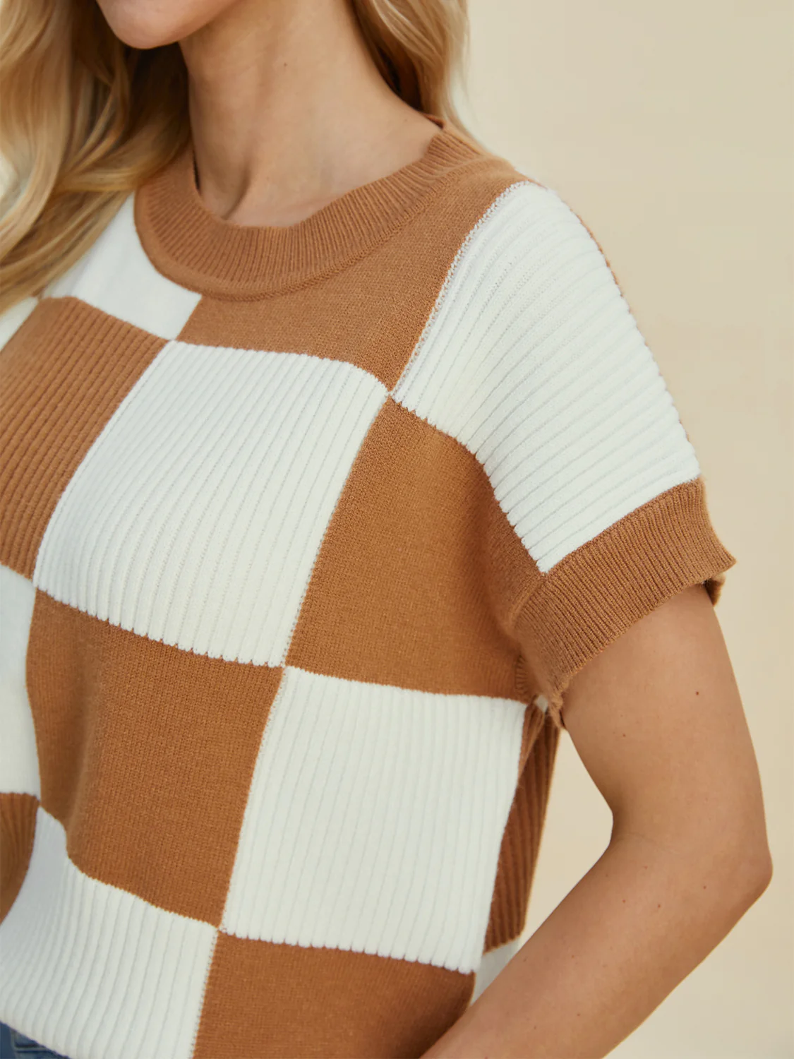 Checkered Round Neck Short Sleeve Sweater - Image 19