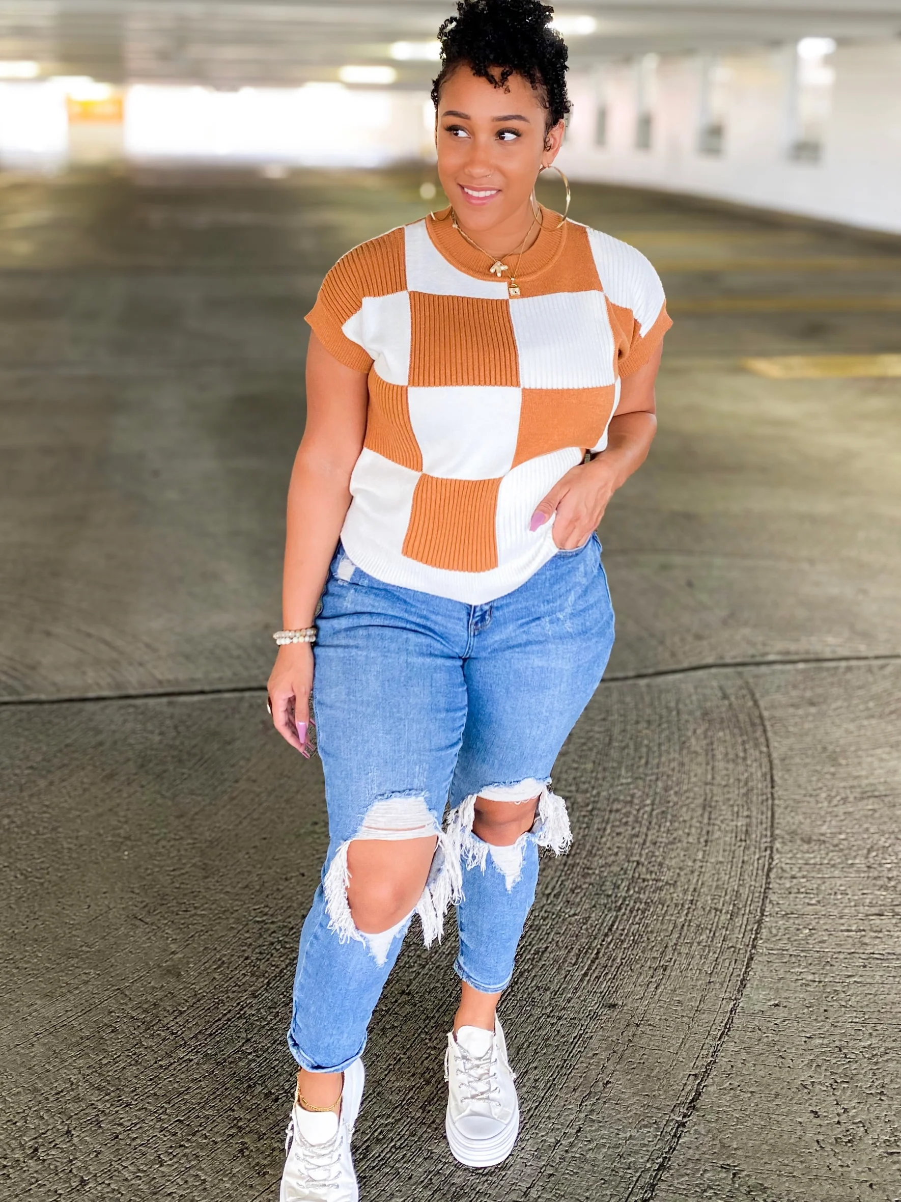 Checkered Round Neck Short Sleeve Sweater - Image 3