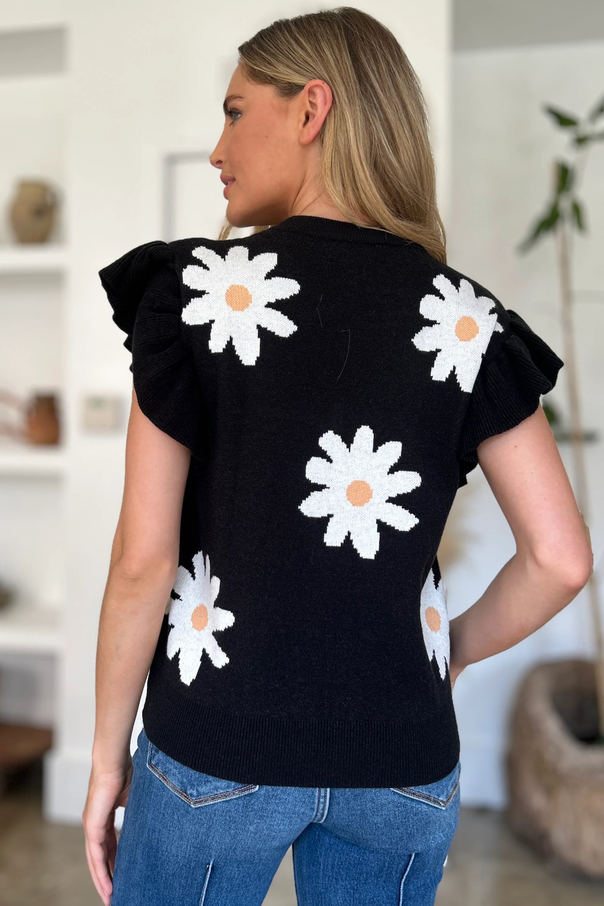 Ruffled Sleeve Sunflower Sweater - Image 5